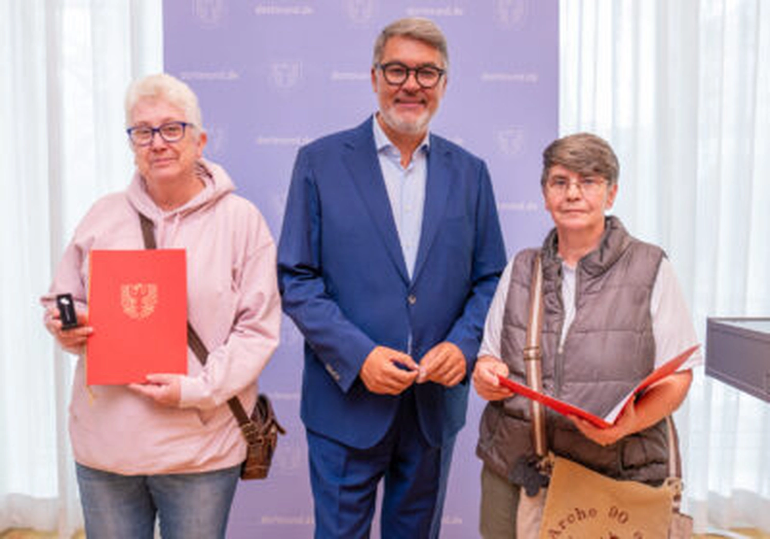 Tierschutzorganisation Arche 90 e.V. - Heike Beckmann und Gabi Bayer für 30 Jahre Einsatz geehrt